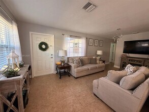 11007 SW 3rd St in Miami, FL - Building Photo - Building Photo