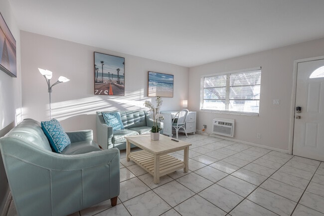 714 S Arnold Ave in Lantana, FL - Building Photo - Building Photo