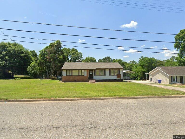 809 University Ave in Troy, AL - Foto de edificio