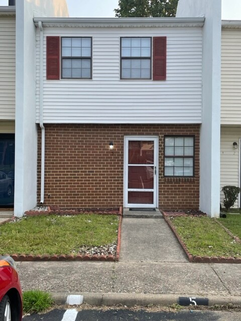 5 Sidewinder Ct in Williamsburg, VA - Building Photo