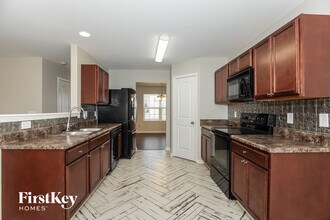 1544 Pecan Ln in Kernersville, NC - Building Photo - Building Photo