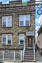 34 W 13TH St in Bayonne, NJ - Building Photo