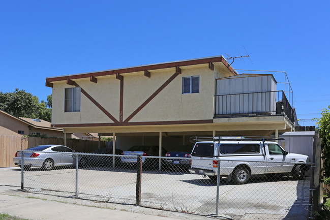 1933 B Ave in National City, CA - Building Photo - Building Photo