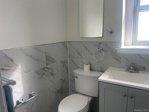 200 Claridge Ave in Elmont, NY - Building Photo - Building Photo