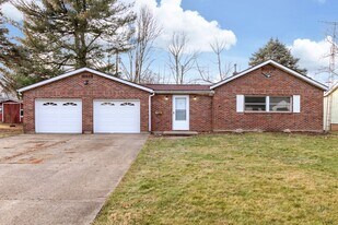 151 Belle Ave NW in Massillon, OH - Building Photo