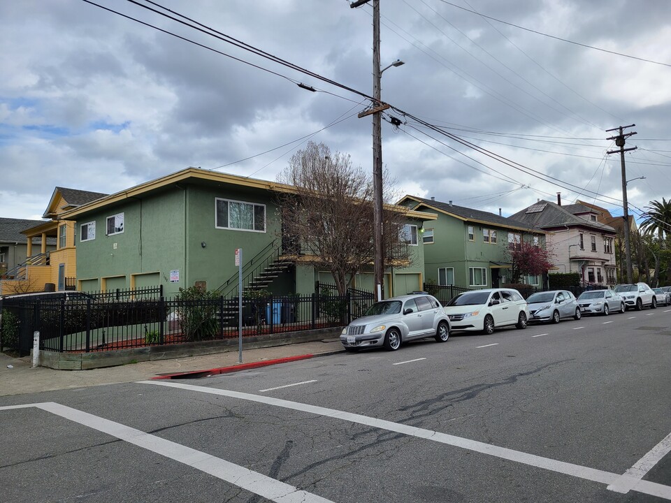 1600 63rd St in Berkeley, CA - Building Photo