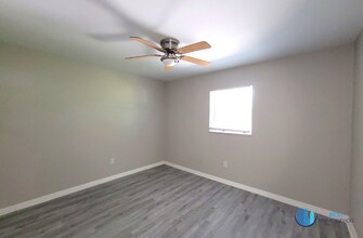 4030 32nd St N-Unit -A in St. Petersburg, FL - Foto de edificio - Building Photo