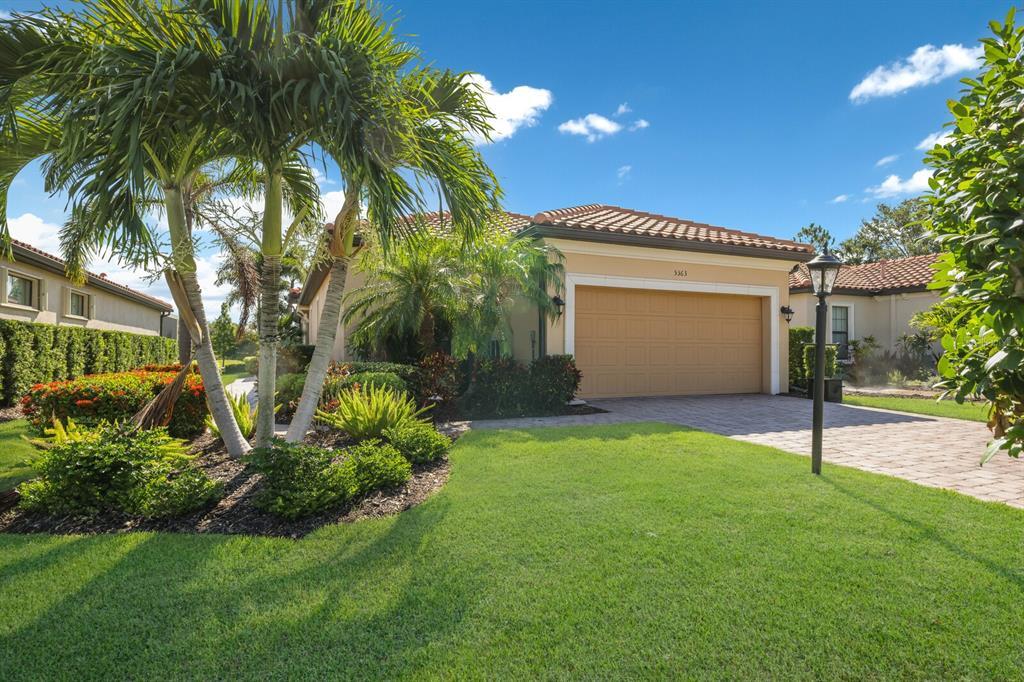 5363 Vaccaro Ct in Bradenton, FL - Building Photo