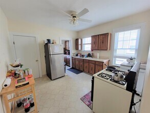 31 Electric Ave, Unit 1 in Somerville, MA - Foto de edificio - Building Photo