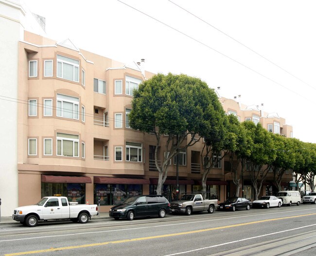 950 Columbus Ave in San Francisco, CA - Building Photo - Building Photo