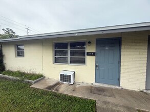 1209 11th Ave W in Palmetto, FL - Building Photo - Building Photo