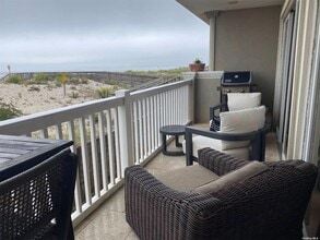1051 Oceanfront St in Long Beach, NY - Building Photo - Building Photo