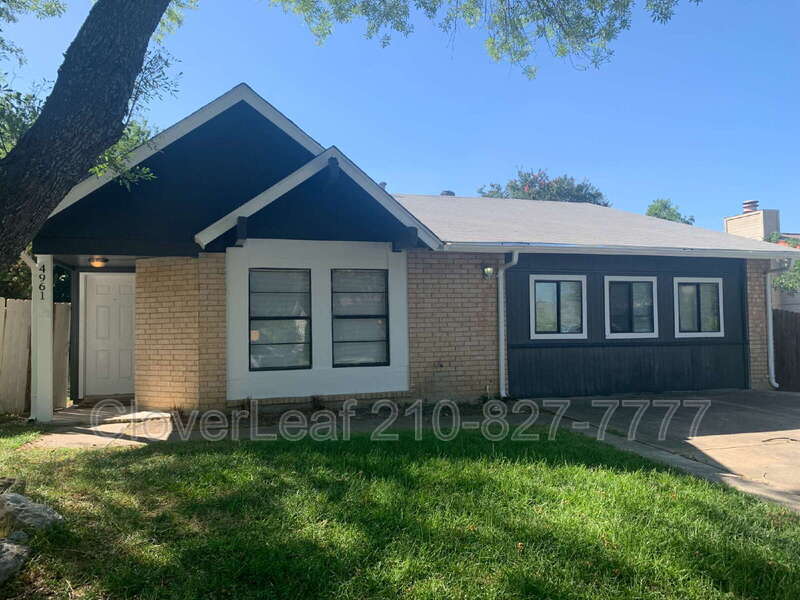 4961 Champlain Dr in San Antonio, TX - Foto de edificio