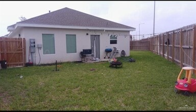 5 Sandpiper Ave in McAllen, TX - Building Photo - Building Photo