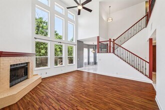 10507 Scotland Well Dr in Austin, TX - Building Photo - Building Photo