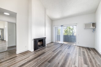 Talavera Apartments in Reseda, CA - Building Photo - Interior Photo