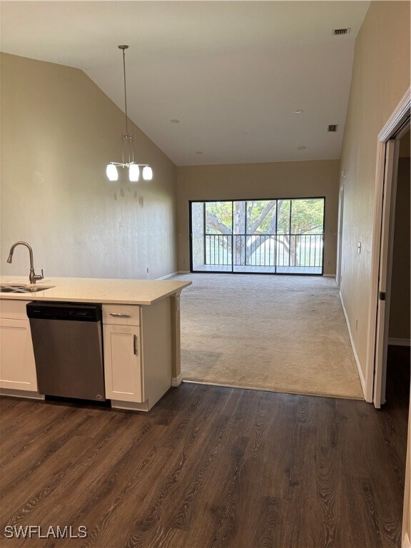 503 Lake Louise Cir in Naples, FL - Building Photo - Building Photo