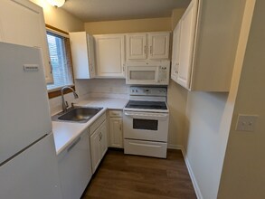 45 Webb St in Meriden, CT - Building Photo - Building Photo
