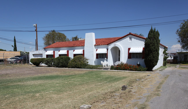 Mobile Home Park in El Paso, TX - Building Photo - Building Photo