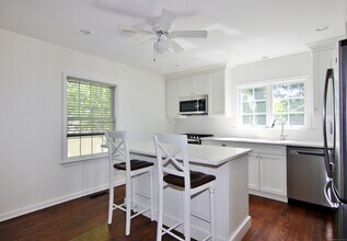 570 Fairfield Ave in Stamford, CT - Building Photo - Building Photo