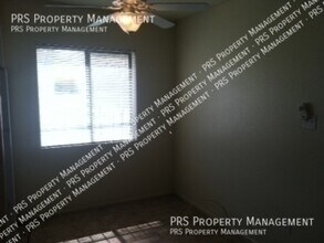 423 S Mitchell Dr in Tempe, AZ - Building Photo - Building Photo