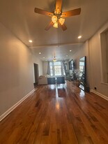 1649 W Garfield Blvd, Unit Apt 1 in Chicago, IL - Building Photo