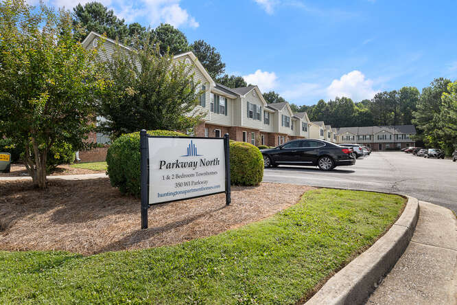 Parkway North Townhomes in Dallas, GA - Building Photo