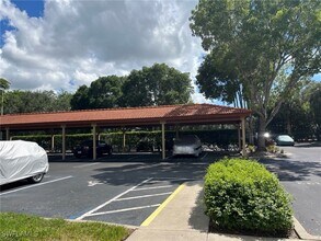 8950 Colonnades Ct E in Bonita Springs, FL - Building Photo - Building Photo