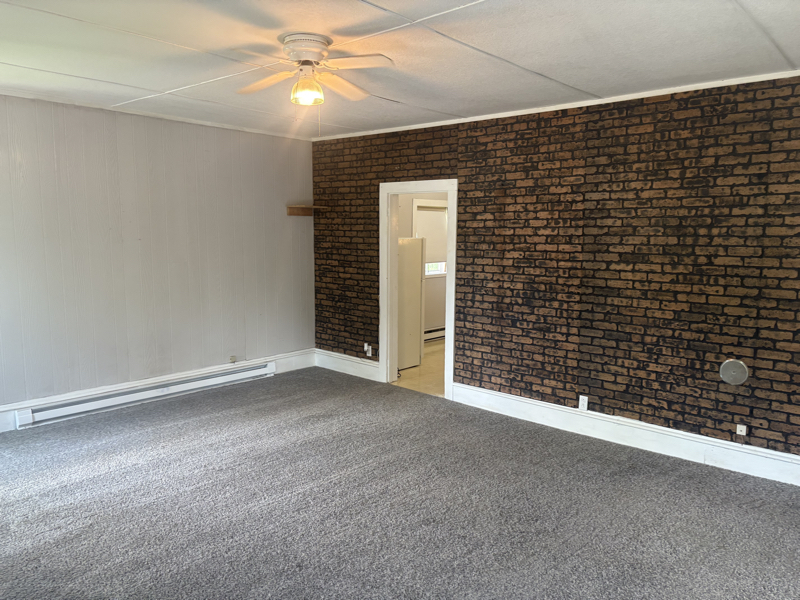 68 W Carson St in Canton, PA - Building Photo