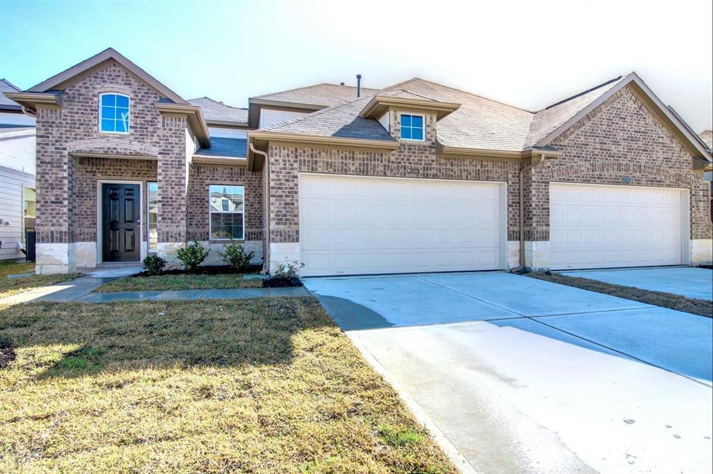 12346 Roy Mix Bohn Lane in Houston, TX - Building Photo