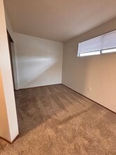 121 S Spruce St in Burlington, WA - Building Photo - Building Photo