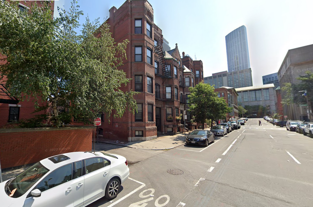 40 Hereford St, Unit 7 in Boston, MA - Building Photo