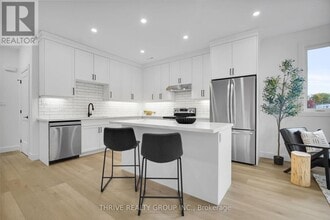 74 Church St in Stratford, ON - Building Photo - Building Photo