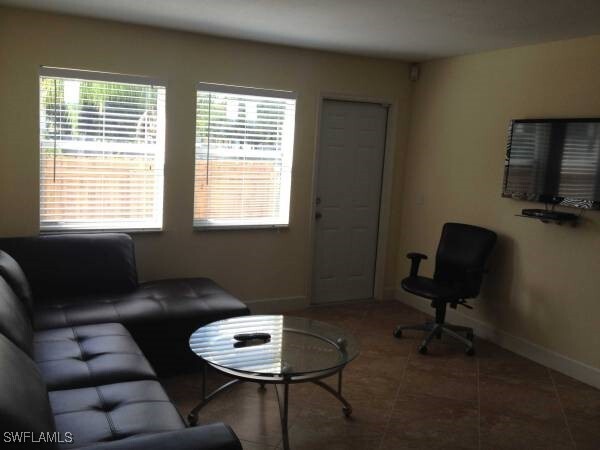 4280 Desoto Ave in Ft. Myers, FL - Building Photo - Building Photo