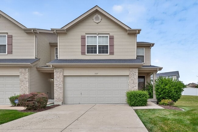 property at 527 Country Cir Dr