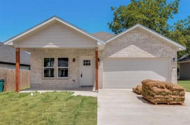 property at 3012 Silver St