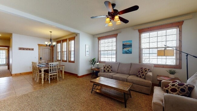 property at 715 Moraine Ct