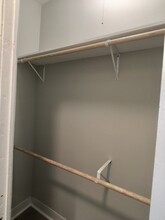 1101 W Granville Ave in Chicago, IL - Building Photo - Building Photo
