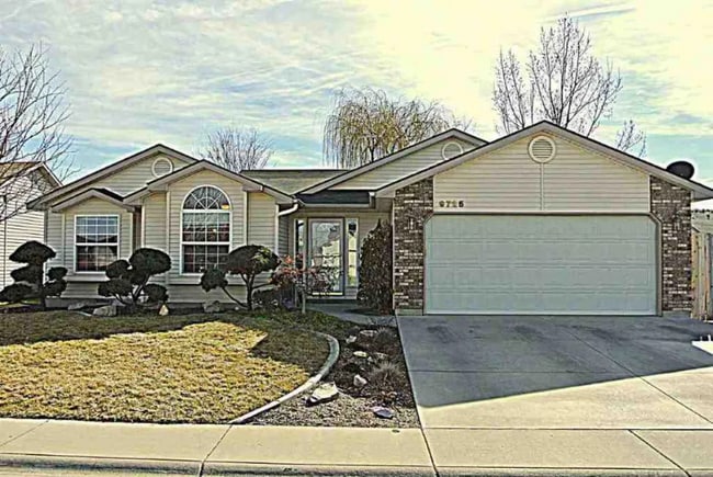 property at 9725 W Medallion Dr