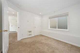 8532 Ashworth Ave N in Seattle, WA - Building Photo - Building Photo