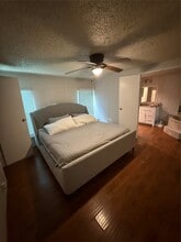 9706 Camelots Ct in Pearland, TX - Building Photo - Building Photo