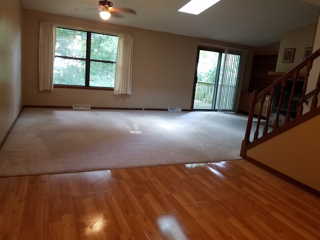 property at 1248 Dolen Pl