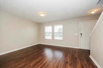 608 Elderberry Way in Murfreesboro, TN - Foto de edificio - Building Photo