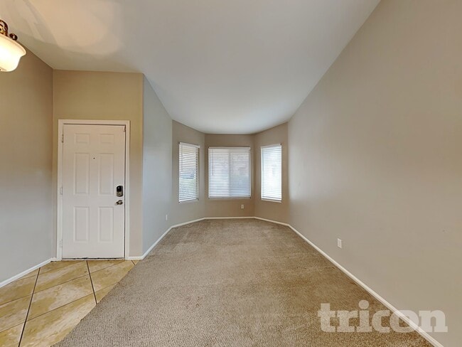 8738 W Golden Ln in Peoria, AZ - Building Photo - Building Photo