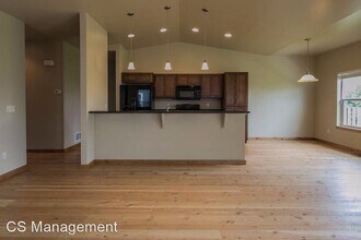 20 Voyager Ln in Bozeman, MT - Building Photo - Building Photo