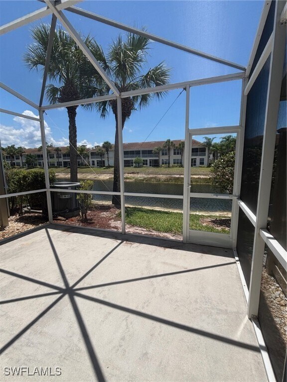property at 1004 Hampton Cir