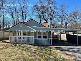 2321 Bradford St in Knoxville, TN - Building Photo