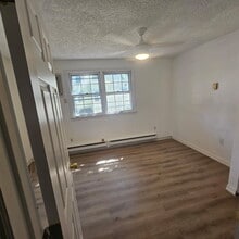 217 Fulton St, Unit A in Millville, NJ - Foto de edificio - Building Photo