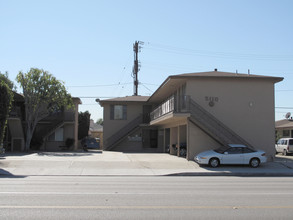 5106-5110 W El Segundo Blvd in Hawthorne, CA - Foto de edificio - Building Photo