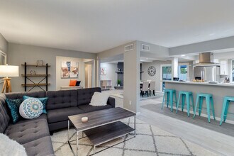 6611 E Eugie Terrace in Scottsdale, AZ - Building Photo - Building Photo
